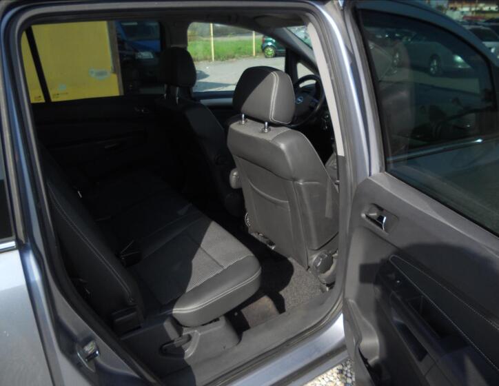 Opel Zafira 19