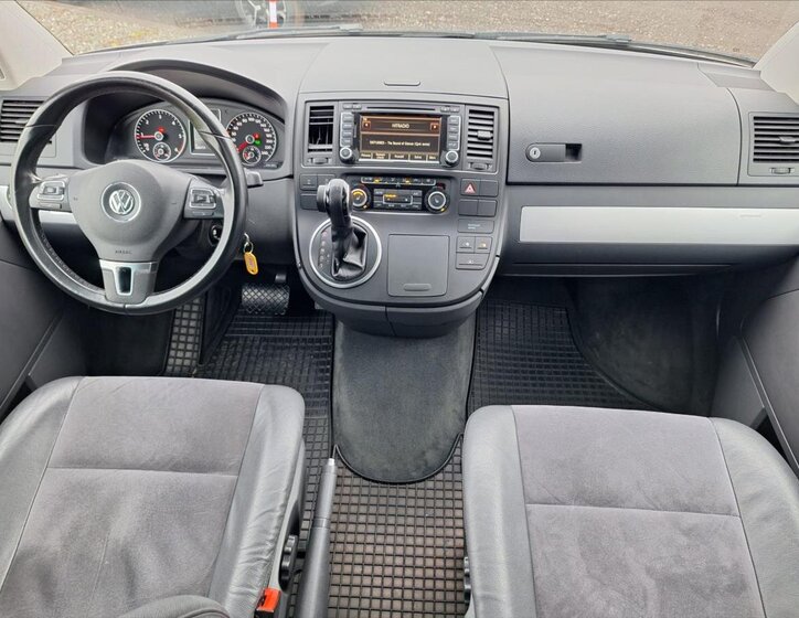 Volkswagen Multivan 6
