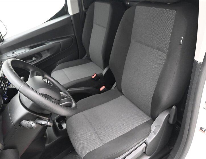 Toyota ProAce Skříň 1,5 l 75 kw