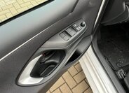 Toyota Yaris Hatchback 1,5 l 68 kw
