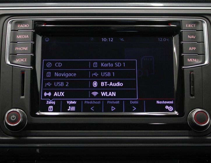 Volkswagen Multivan 14