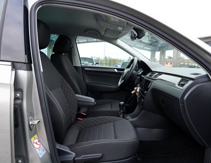 Škoda Rapid Sedan / Limuzína 999,0 70 kw