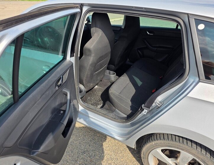 Škoda Rapid Sedan / Limuzína 0,0 77 kw