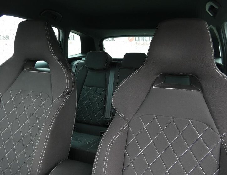 Škoda Karoq SUV / Terénní 2,0 l 110 kw