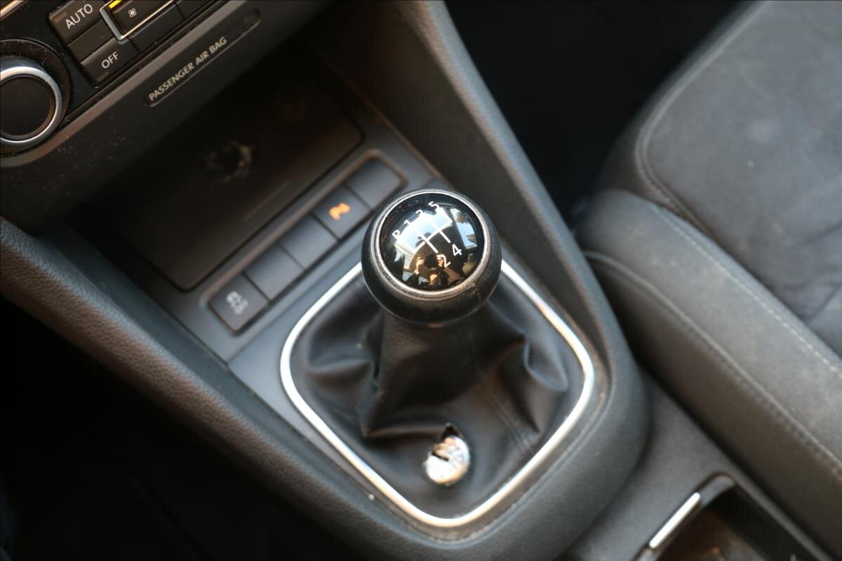 Volkswagen Golf Kombi 1,6 l 77 kw