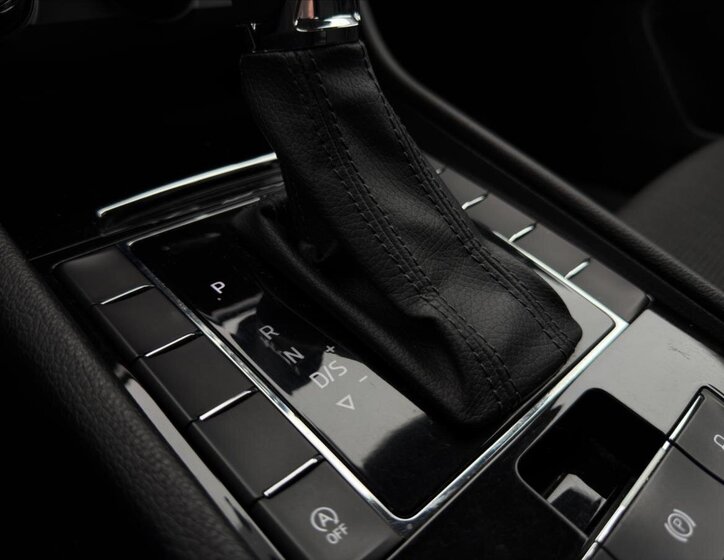 Škoda Superb Sedan / Limuzína 2,0 l 110 kw