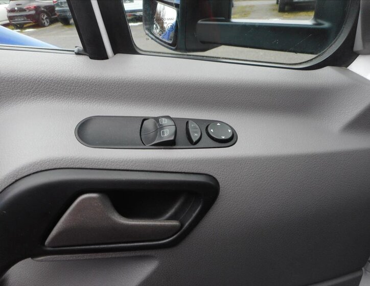 Mercedes-Benz Sprinter Skříň 2,1 l 120 kw