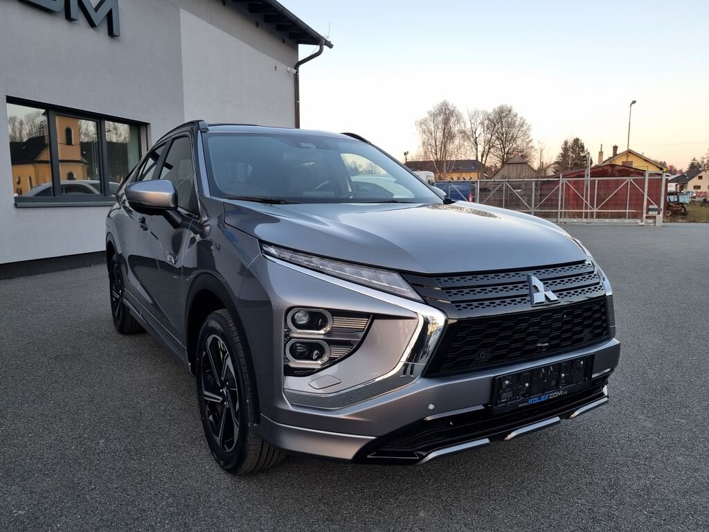 Mitsubishi Ostatní SUV / Terénní 2,4 l 138 kw