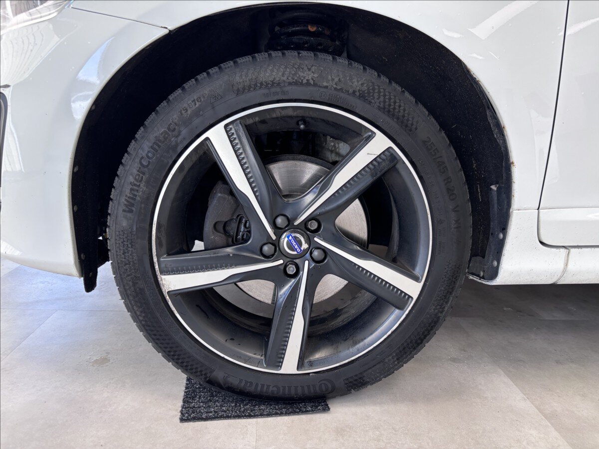 Volvo XC60 Kombi 2,4 l 140 kw