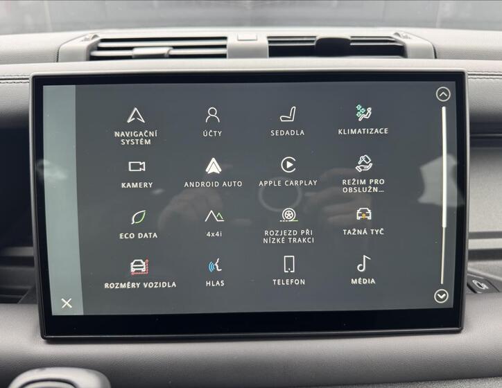 Land Rover Defender 16