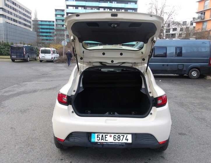 Renault Clio Hatchback 1,1 l 54 kw
