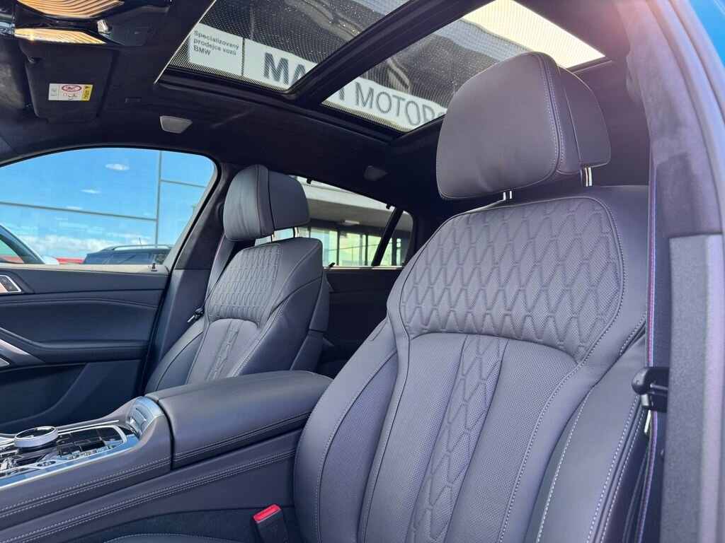 BMW X6 SUV / Terénní 4,4 l 390 kw