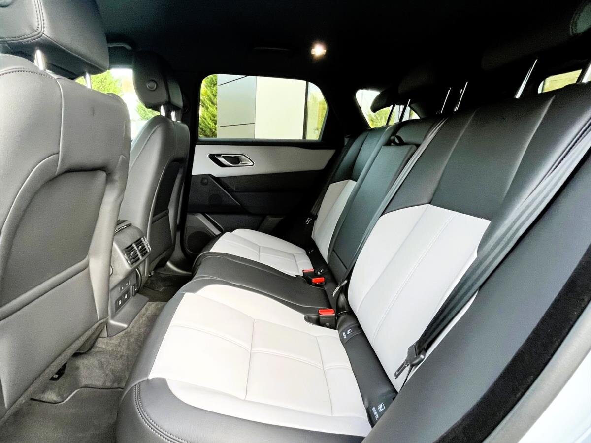 Land Rover Range Rover Velar SUV / Terénní 2,0 l 150 kw