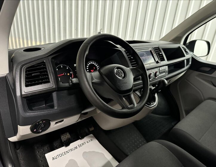 Volkswagen Transporter 15