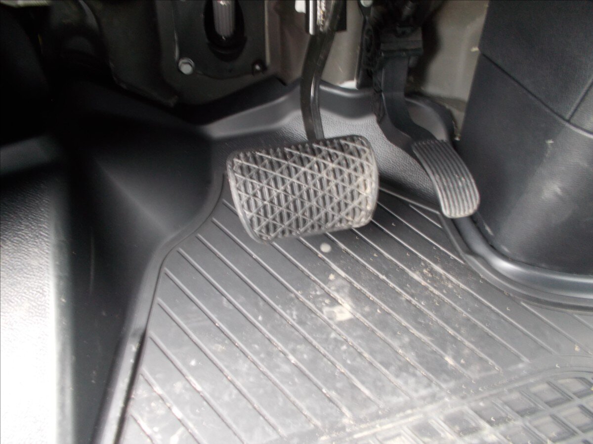 Mercedes-Benz Sprinter Ostatní 3,0 l 140 kw