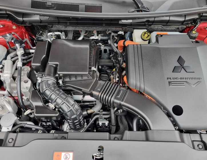 Mitsubishi Outlander 26