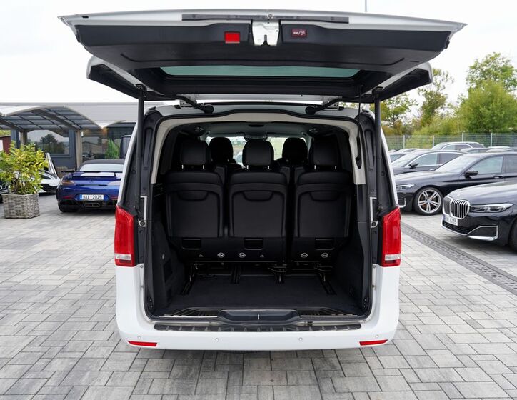 Mercedes-Benz Třídy V 12