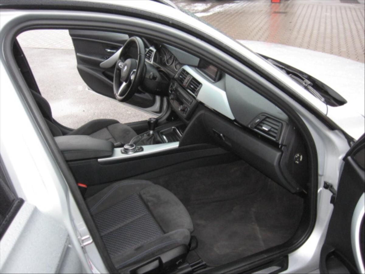 BMW Řada 3 Kombi 2,0 l 105 kw