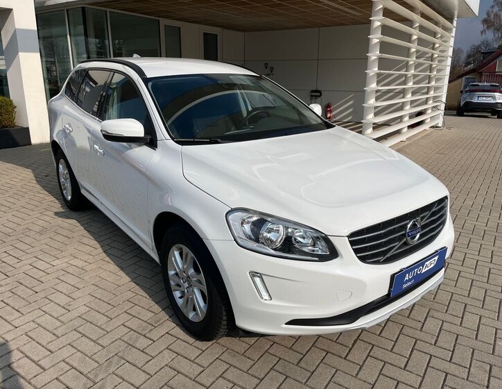 Volvo XC60 SUV / Terénní 2,4 l 140 kw