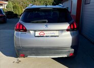 Peugeot 2008 SUV / Terénní 1,2 l 81 kw