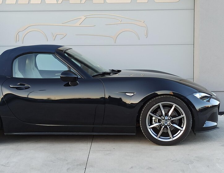 Mazda MX-5 12