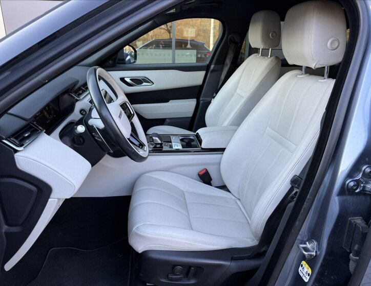 Land Rover Range Rover Velar SUV / Terénní 2,0 l 184 kw