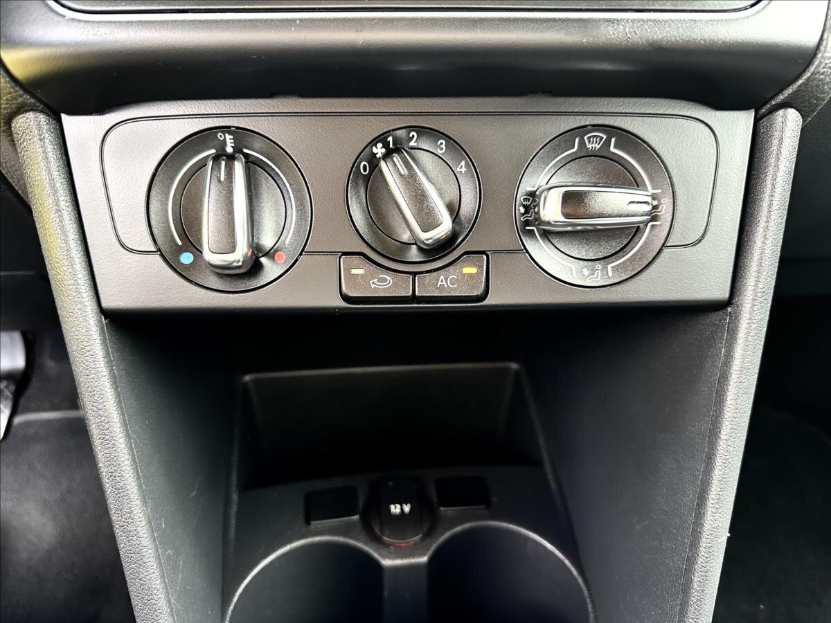 Volkswagen Polo Hatchback 1,6 l 66 kw