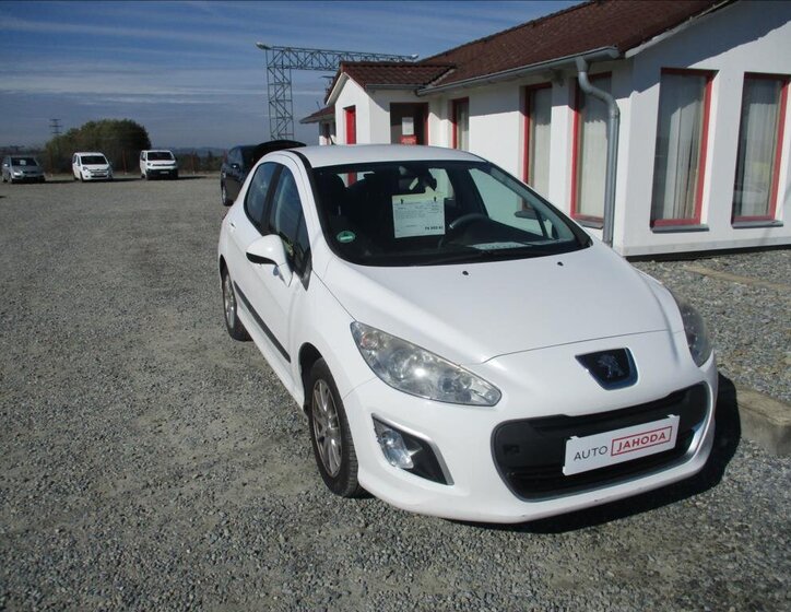 Peugeot 308 Hatchback 1,6 l 68 kw