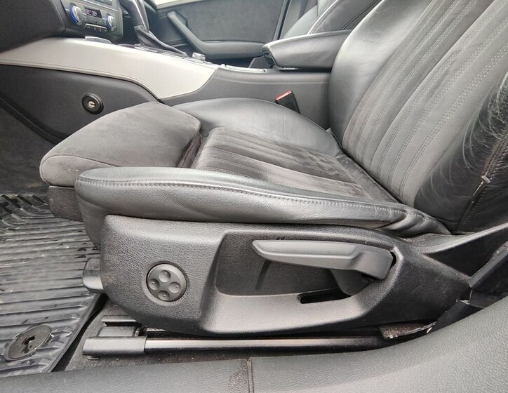 Audi A6 Sedan / Limuzína 3,0 l 200 kw