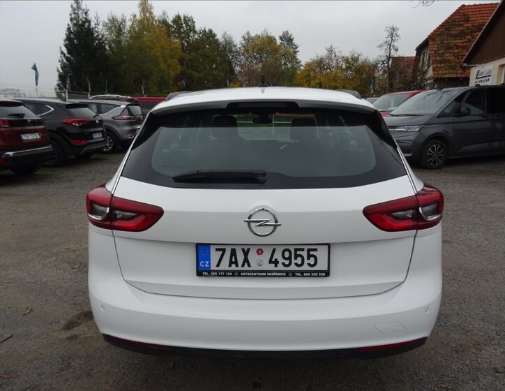 Opel Insignia Kombi 2,0 l 125 kw