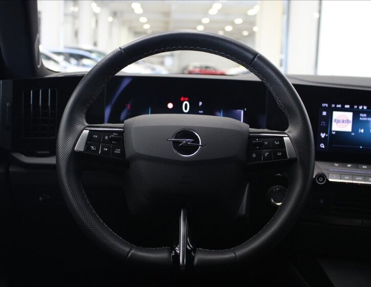 Opel Astra Hatchback 1,2 l 96 kw