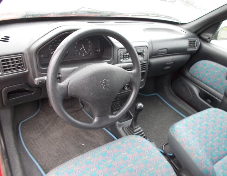 Peugeot 106 16