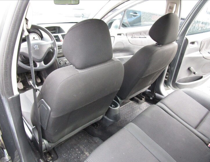 Peugeot 207 Hatchback 1,4 l 70 kw