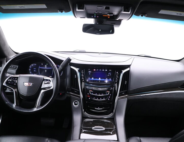 Cadillac Escalade SUV / Terénní 6,2 l 313 kw