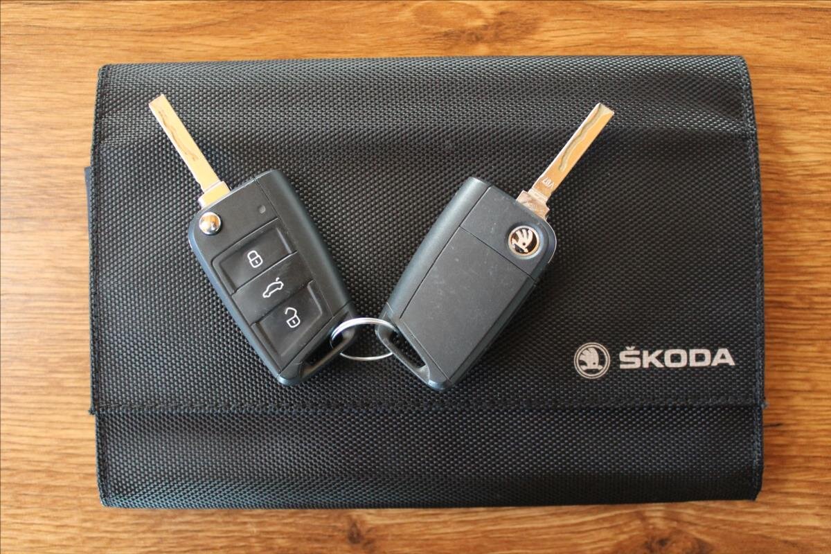 Škoda Karoq SUV / Terénní 1,5 l 110 kw