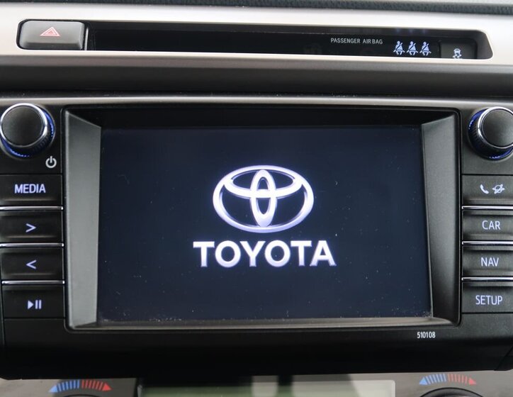 Toyota RAV4 SUV / Terénní 2,5 l 114 kw