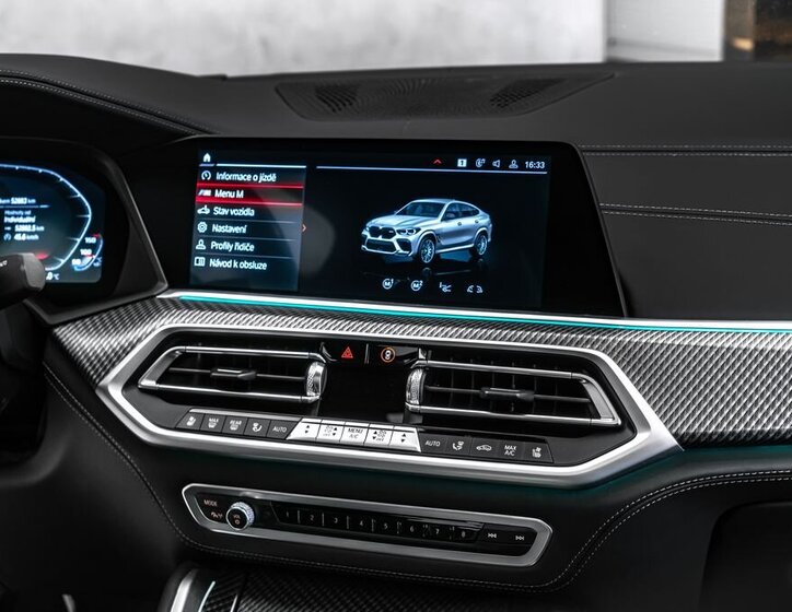 BMW X6 SUV / Terénní 4,4 l 460 kw