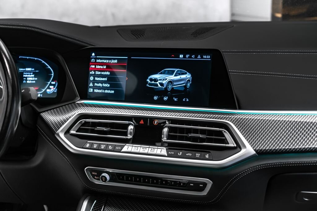 BMW X6 SUV / Terénní 4,4 l 460 kw