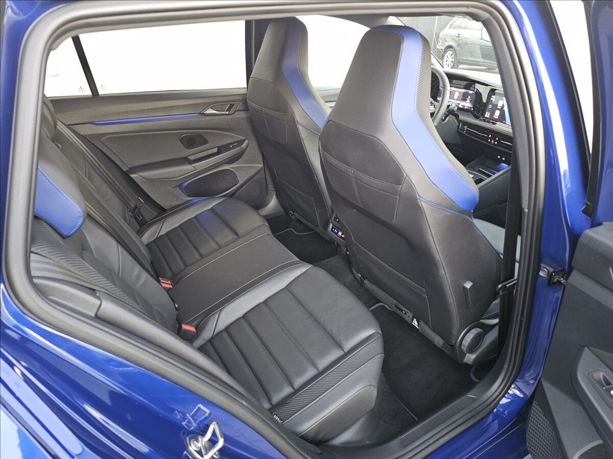 Volkswagen Golf Kombi 2,0 l 235 kw