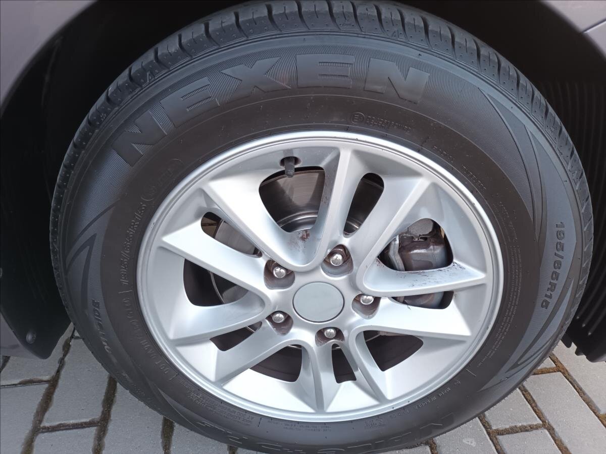 Hyundai i30 Hatchback 1,6 l 88 kw