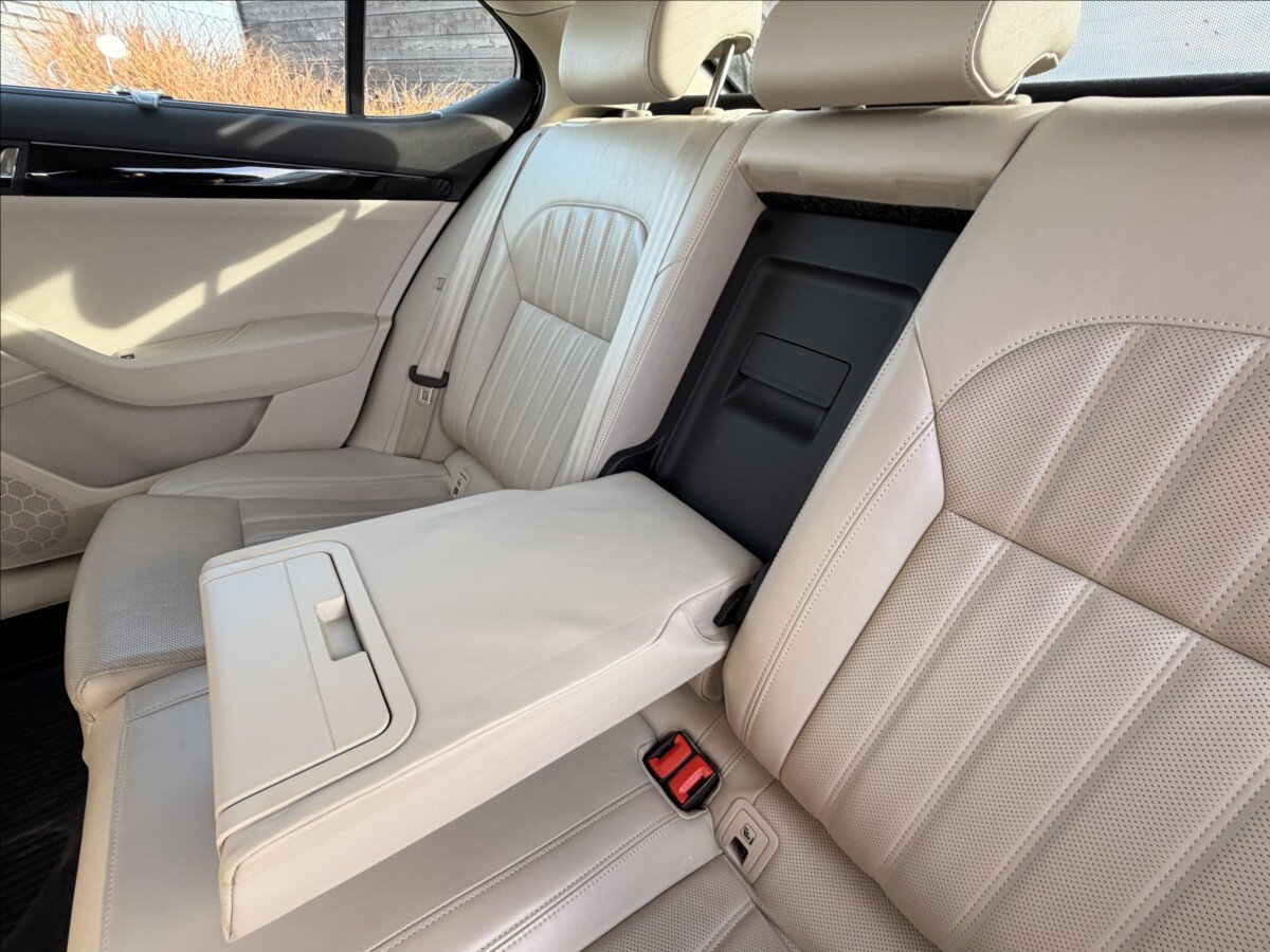 Škoda Superb Liftback 2,0 l 140 kw