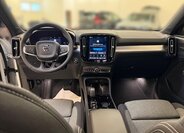 Volvo XC40 SUV / Terénní 2,0 l 120 kw