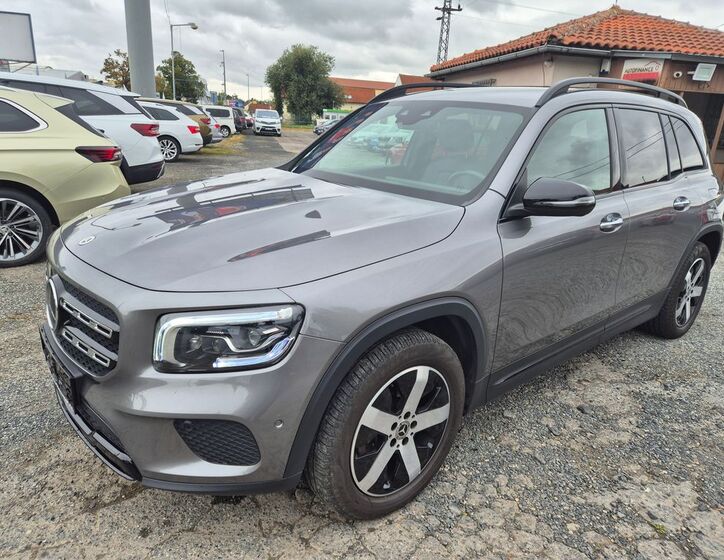 Mercedes-Benz GLB 1