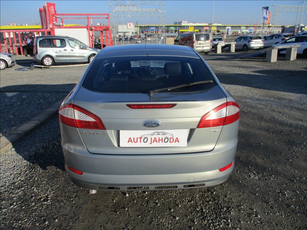 Ford Mondeo Liftback 2,0 l 103 kw