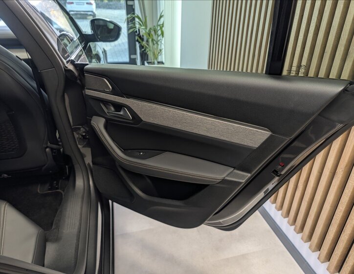 Peugeot 508 Kombi 2,0 l 130 kw