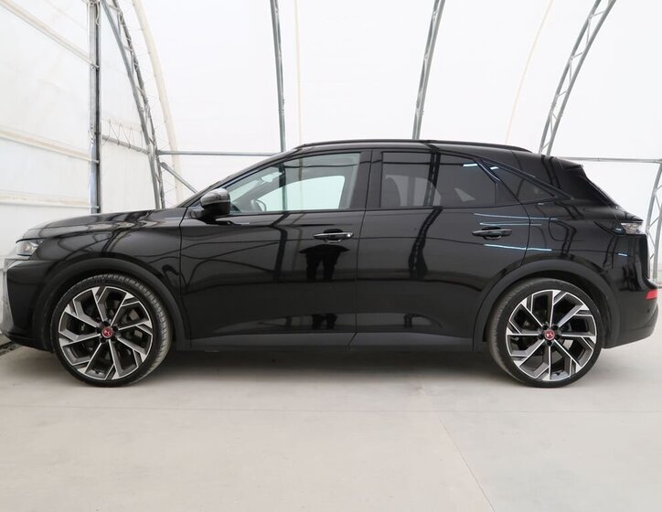 DS Automobiles DS7 Crossback SUV / Terénní 1,6 l 147 kw