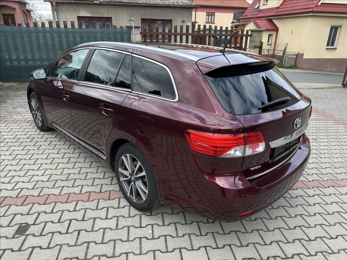 Toyota Avensis Kombi 1,8 l 109 kw