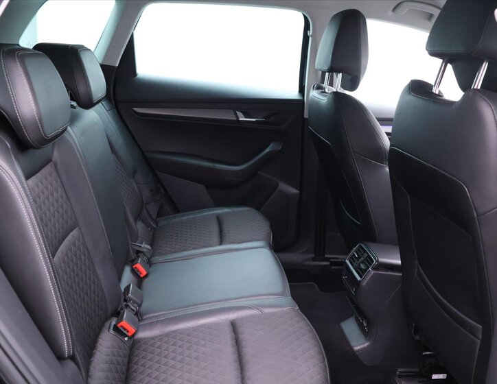 Škoda Karoq SUV / Terénní 1,6 l 85 kw
