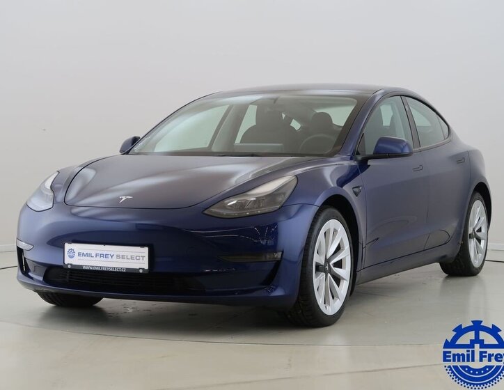 Tesla Model 3 Sedan / Limuzína 0,0 0