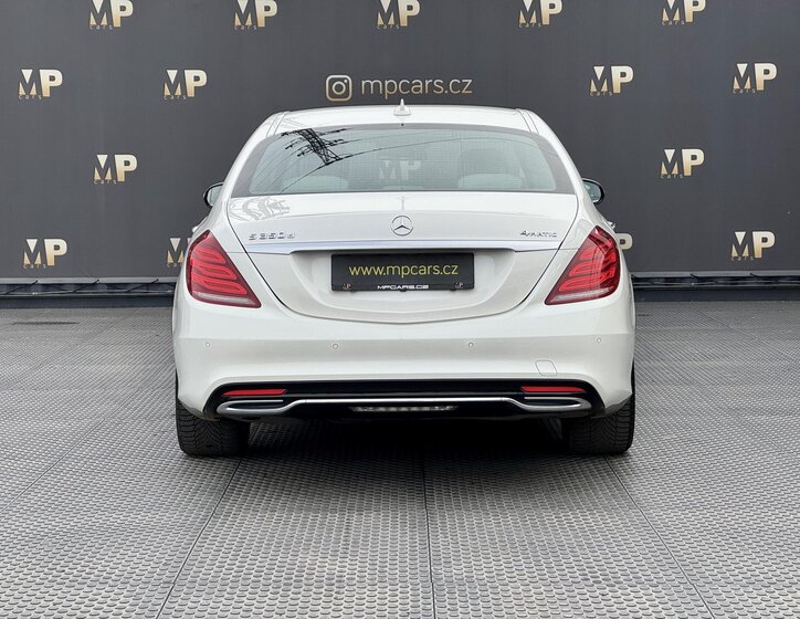 Mercedes-Benz Třídy S 8